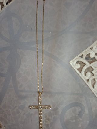 Collana con croce strass dorata