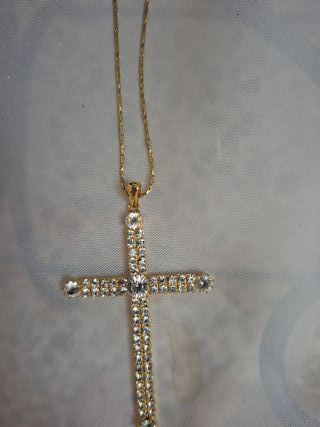 Collana con croce strass dorata