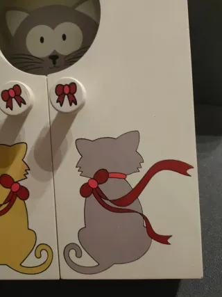 Portachiavi in legno con gatti