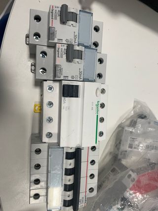 Interruptores Diferenciales Schneider