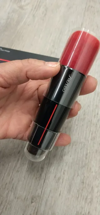 Brocha Daiya Fude Shiseido + parches ojos