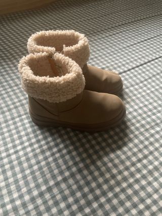 Botas niño pelito beige/marrón