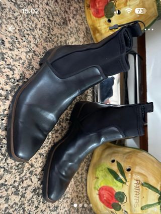 Botín Zara Negro Talla 42 polipiel