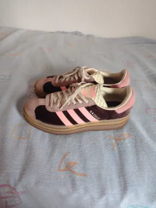Zapatillas Adidas Gazelle Talla 41 usadas 1 vez