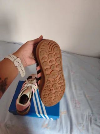 Zapatillas Adidas Gazelle Talla 41 usadas 1 vez