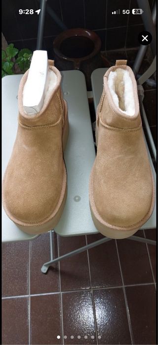 Stivali UGG Classic Ultra Mini Marrone con Piattaforma