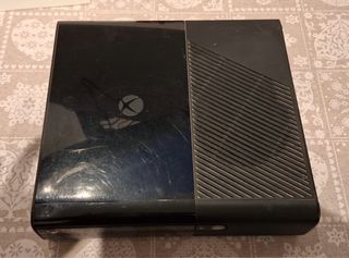 Consola Xbox 360 Negra mandos y juegos incluidos