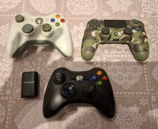 Consola Xbox 360 Negra mandos y juegos incluidos