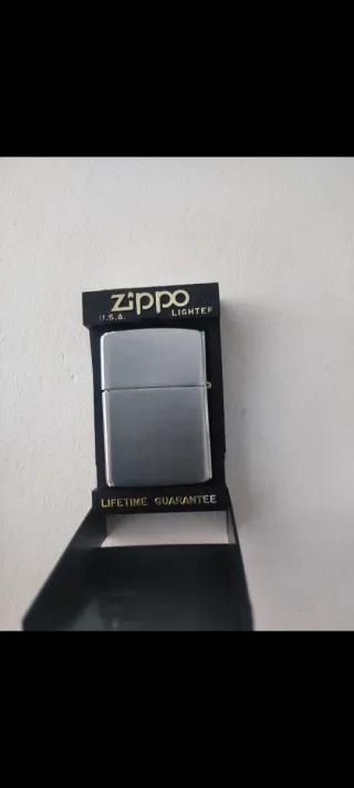 Mechero Zippo Plata en Caja