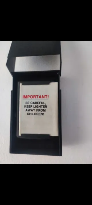 Mechero Zippo Plata en Caja