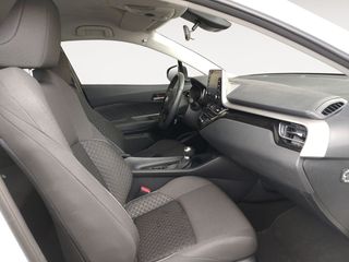 Toyota C-HR Hybrid Active