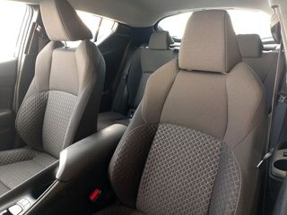 Toyota C-HR Hybrid Active