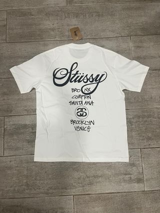 Camiseta Stussy Blanca World Tour