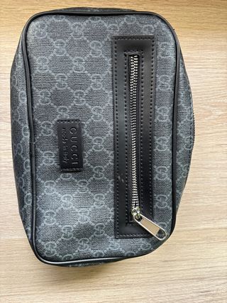 Borsa a spalla Gucci in grigio