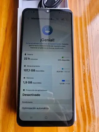 Samsung Galaxy A50 con 4 GB di RAM e 128 GB