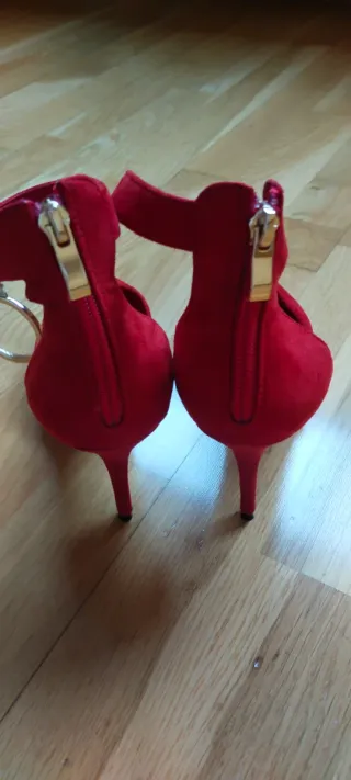 Zapatos de tacón rojos mujer