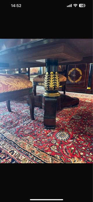 Mesa comedor + 8 sillas y 2 sillones