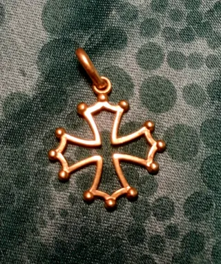 Cruz de oro 18k vintage