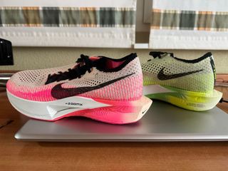 Zapatillas Nike ZoomX (Rosa y Verde)