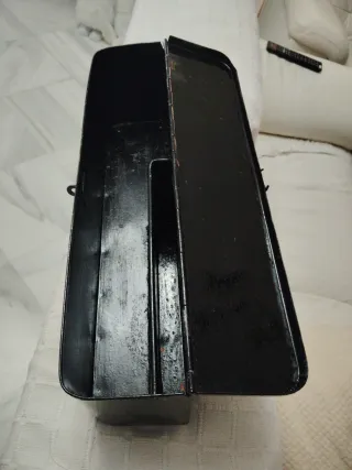 Caja de herramientas tractor antiguo