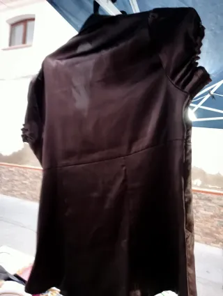 Blusa de raso marrón