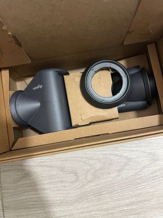 Secador de pelo Dyson gris y rosa