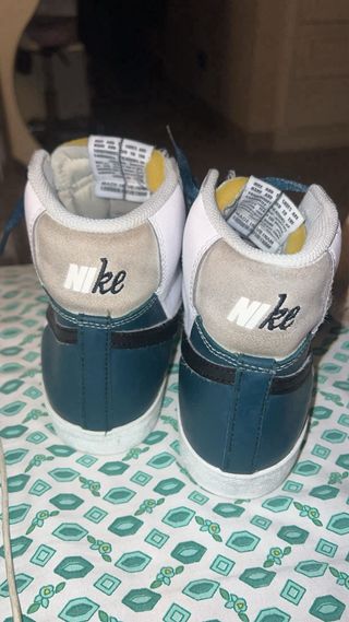 Nike Blazer Mid '77 Taglia 40.5