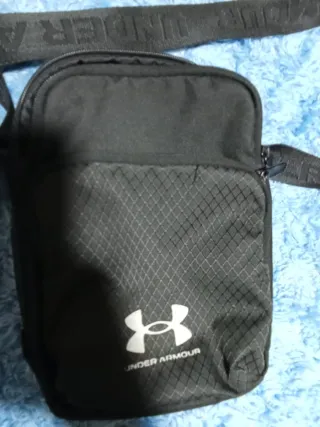 Bolso bandolera Under Armour negro