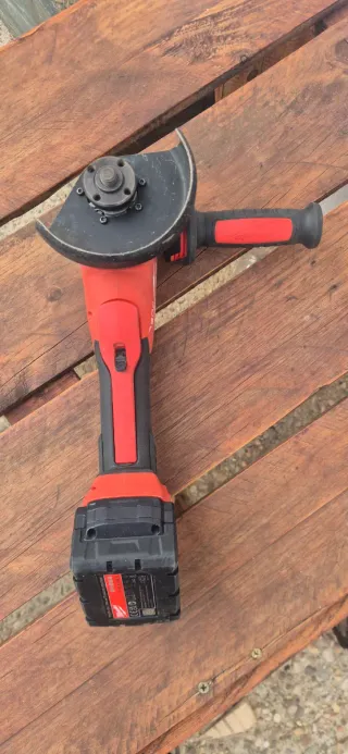 Radial Milwaukee Fuel M18