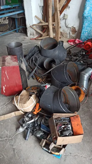 Se vende Herramientas varias y piezas