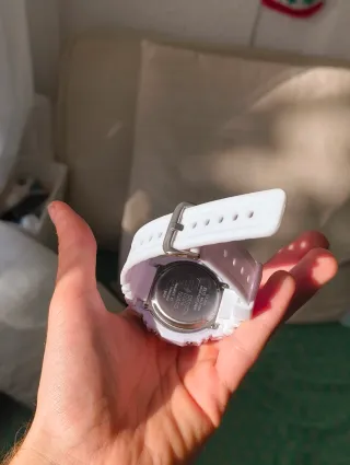 Reloj Casio GA-2100H Blanco. ¡Nuevo a estrenar!