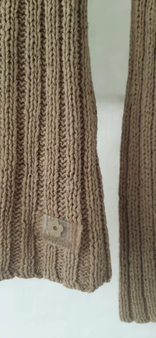 Jersey de punto marrón manga larga