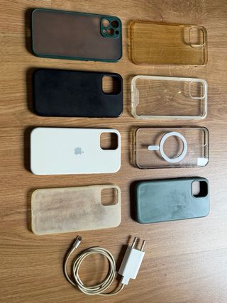 iPhone 12 Pro 256GB Space Gray + Regalo 8 carcasas