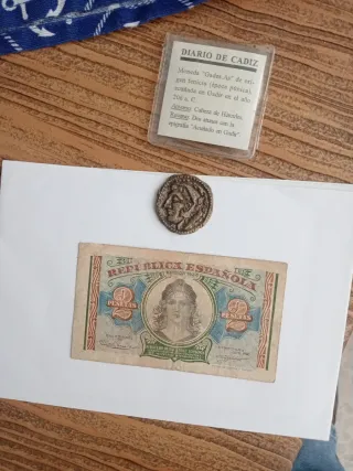 Lote Moneda Réplica Gades y Billete República