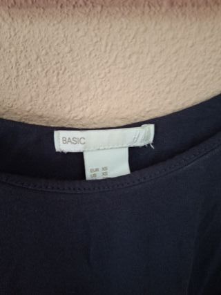 Camiseta H&M Básica Negra Talla XS