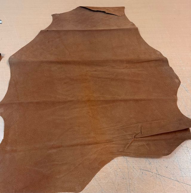 Serraje de cerdo en cuero