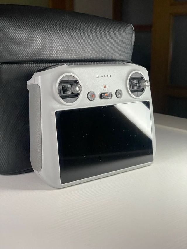 DJI Mini 3 + Mando RC1