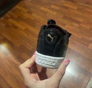 Zapatillas Puma Niña Negras y Doradas