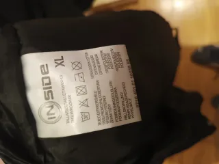 Abrigo negro Inside mujer