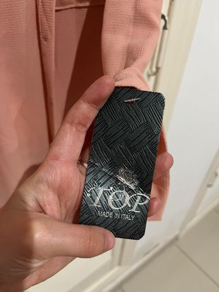 Sobrecamisa rosa con pedrería S M con etiqueta