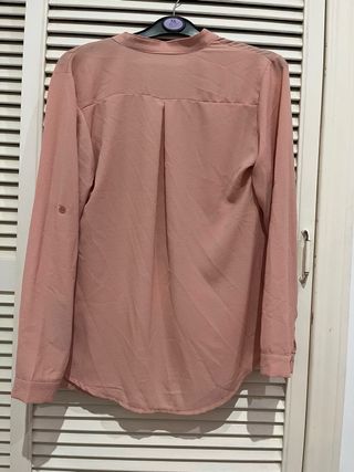 Sobrecamisa rosa con pedrería S M con etiqueta