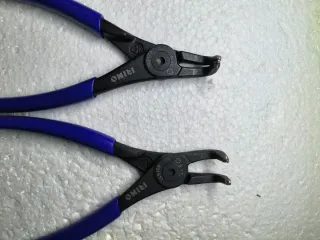 Irimo. Alicates para anillos interiores.