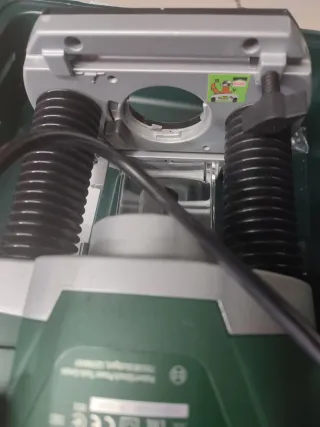 Fresadora Bosch POF 1400 ACE + Maletín