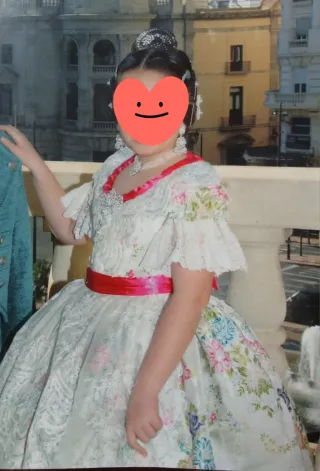 Traje de Fallera