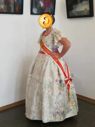 Traje de Fallera