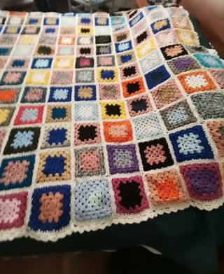 Coperta in lana fatta a mano