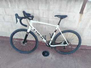 Trek Checkpoint ALR 5 Gravel Bike