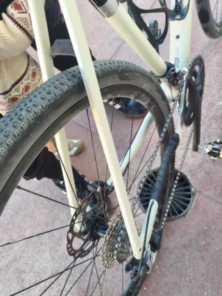 Trek Checkpoint ALR 5 Gravel Bike