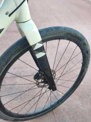 Trek Checkpoint ALR 5 Gravel Bike