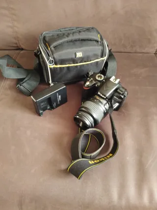 Nikon D3200 + Objetivo 18-55mm DX